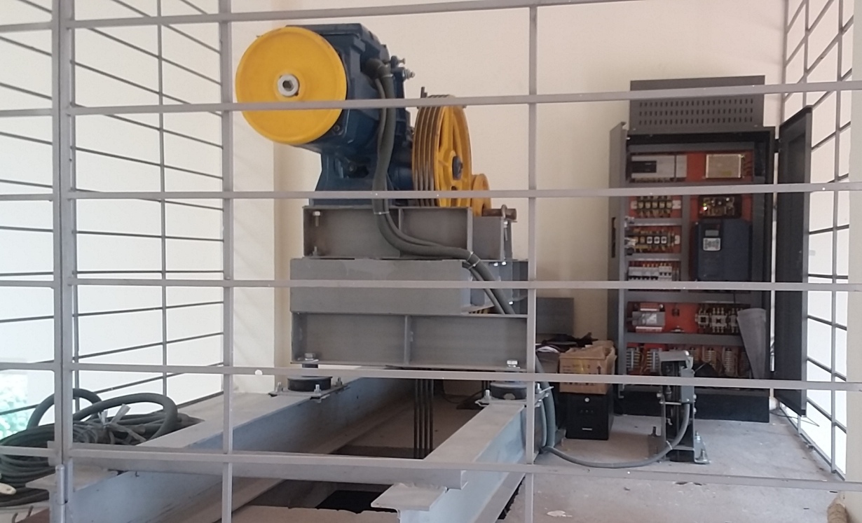 phòng máy thực tế của thang máy